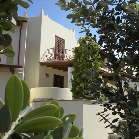 Hotel Borgo Eolie 3*