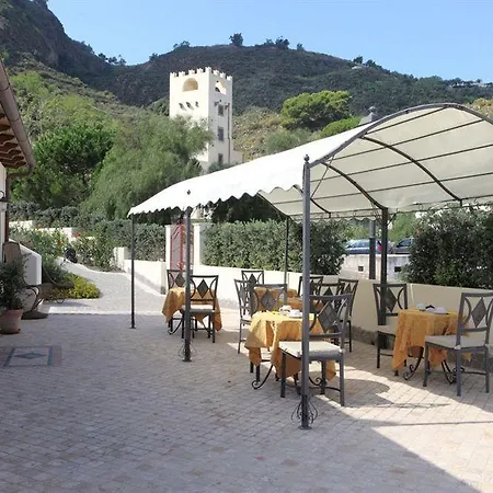 Borgo Eolie Hotel 3*