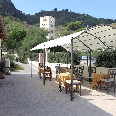Borgo Eolie Hotel 3*