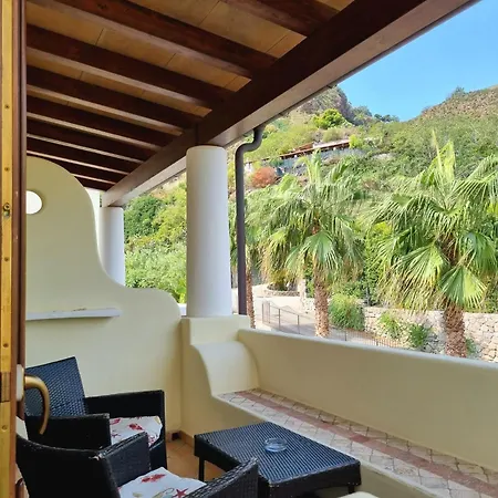 Borgo Eolie 3*