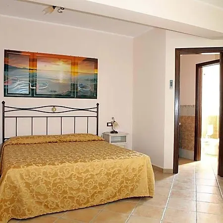 Borgo Eolie Hotel 3*