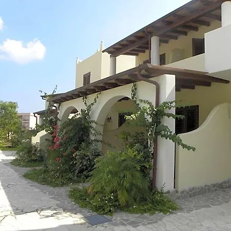 Hotel Borgo Eolie 3*