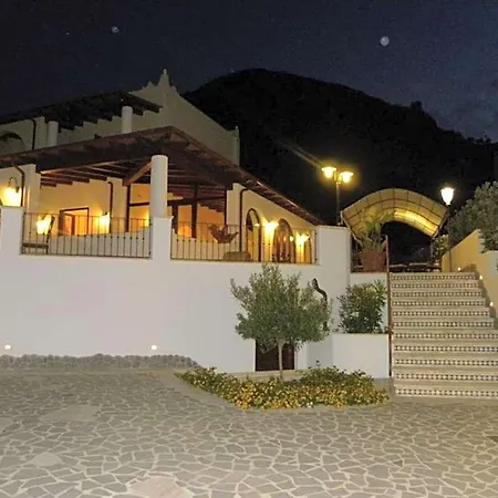 Borgo Eolie Hotel 3*