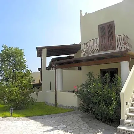 Hotel Borgo Eolie 3*
