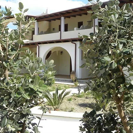 Borgo Eolie 3*