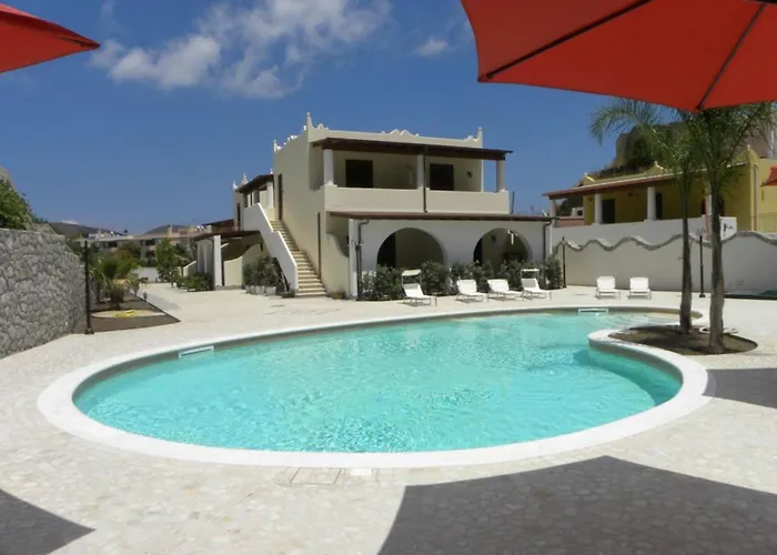 Hotel Borgo Eolie 3*