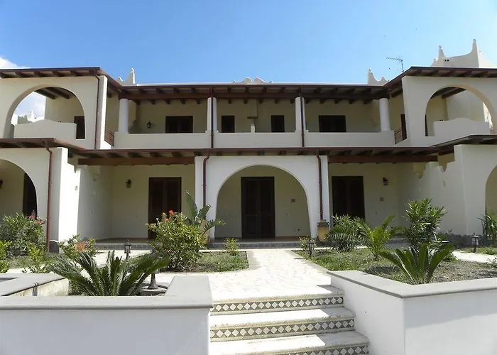 Borgo Eolie Отель Липари