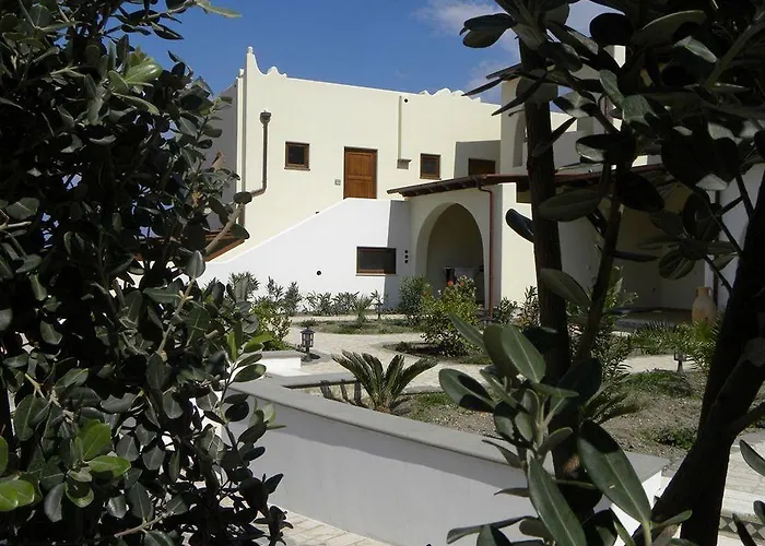 Borgo Eolie Отель Липари